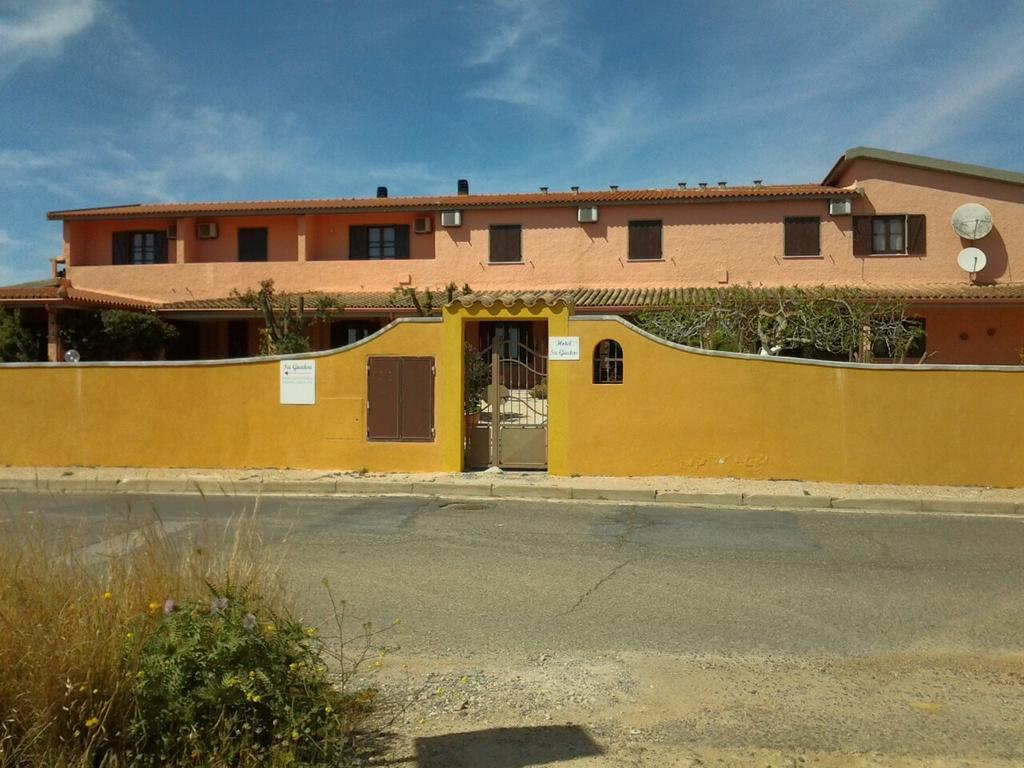 Su Giudeu Hotel 2*